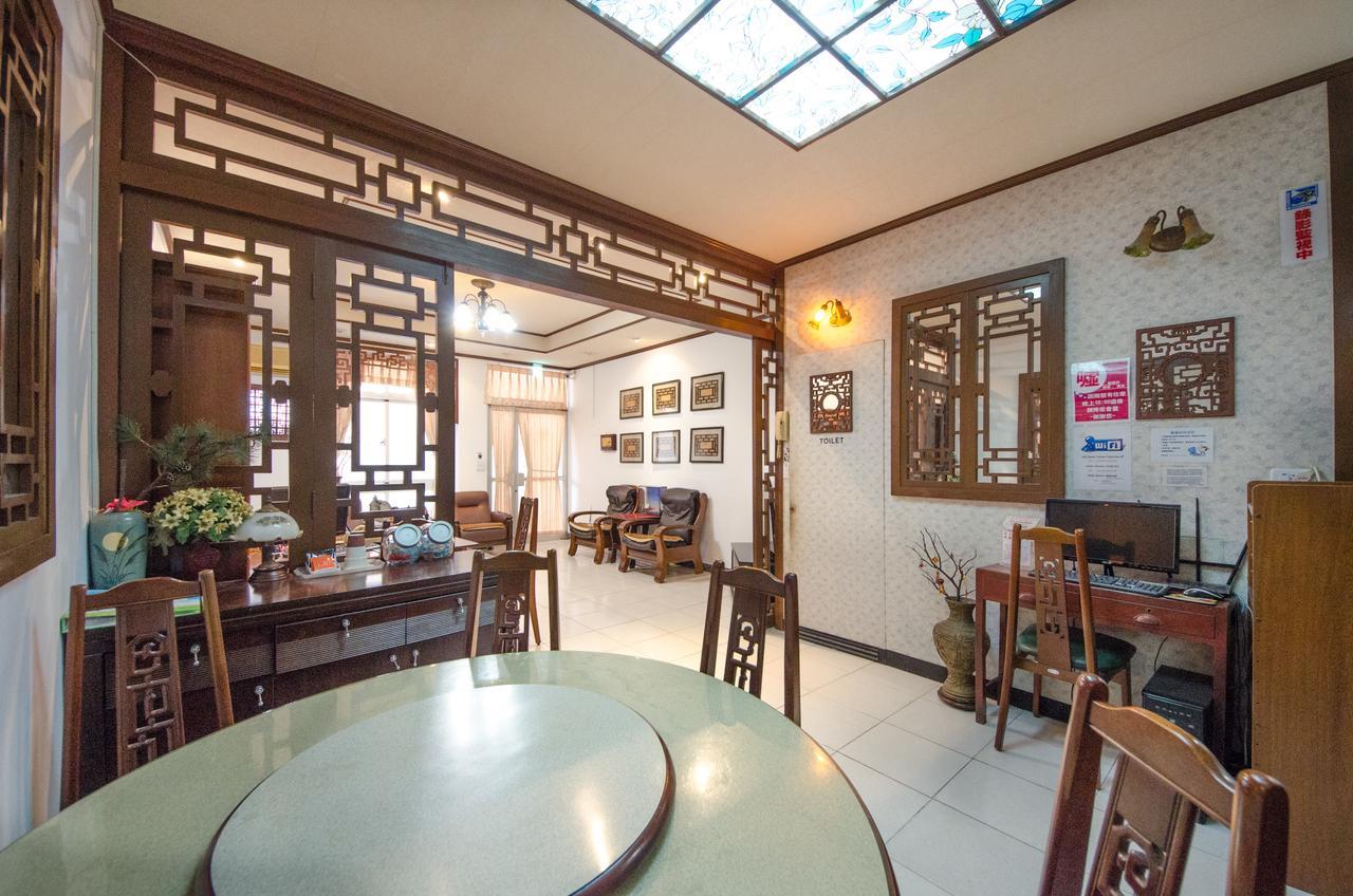 Tainan Travel Inn - Chenggong Univ. Exterior photo
